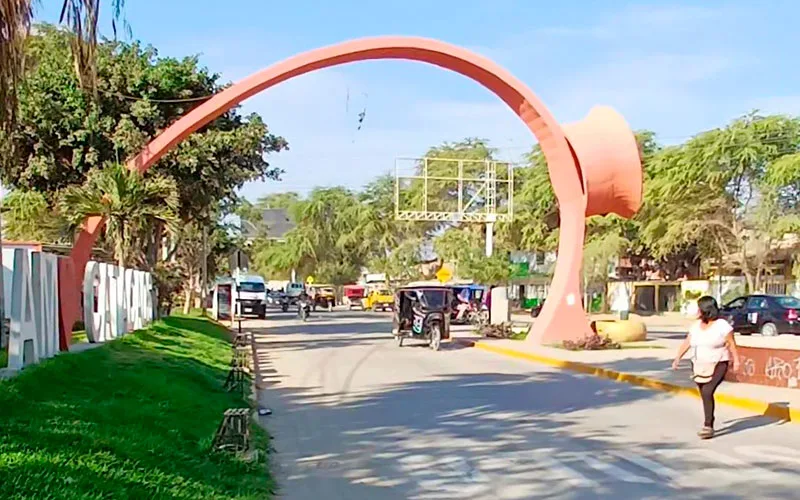 Arco de Cantarito al ingreso de Catacaos